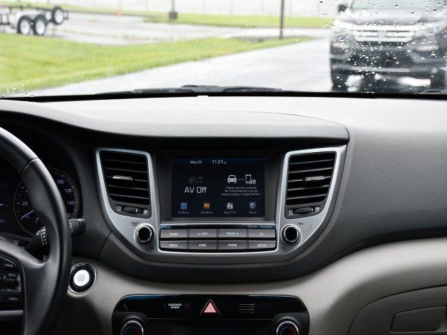 Used 2018 Hyundai Tucson Value AWD/4WD image 30