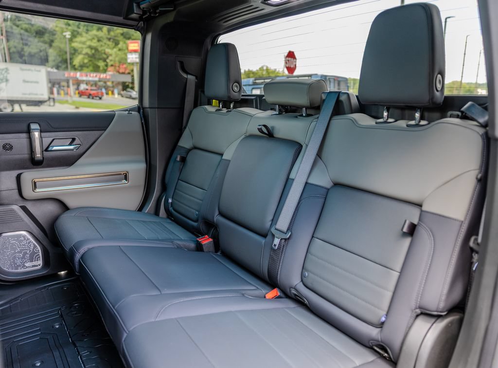 Used 2025 GMC Hummer EV 3X AWD/4WD image 18