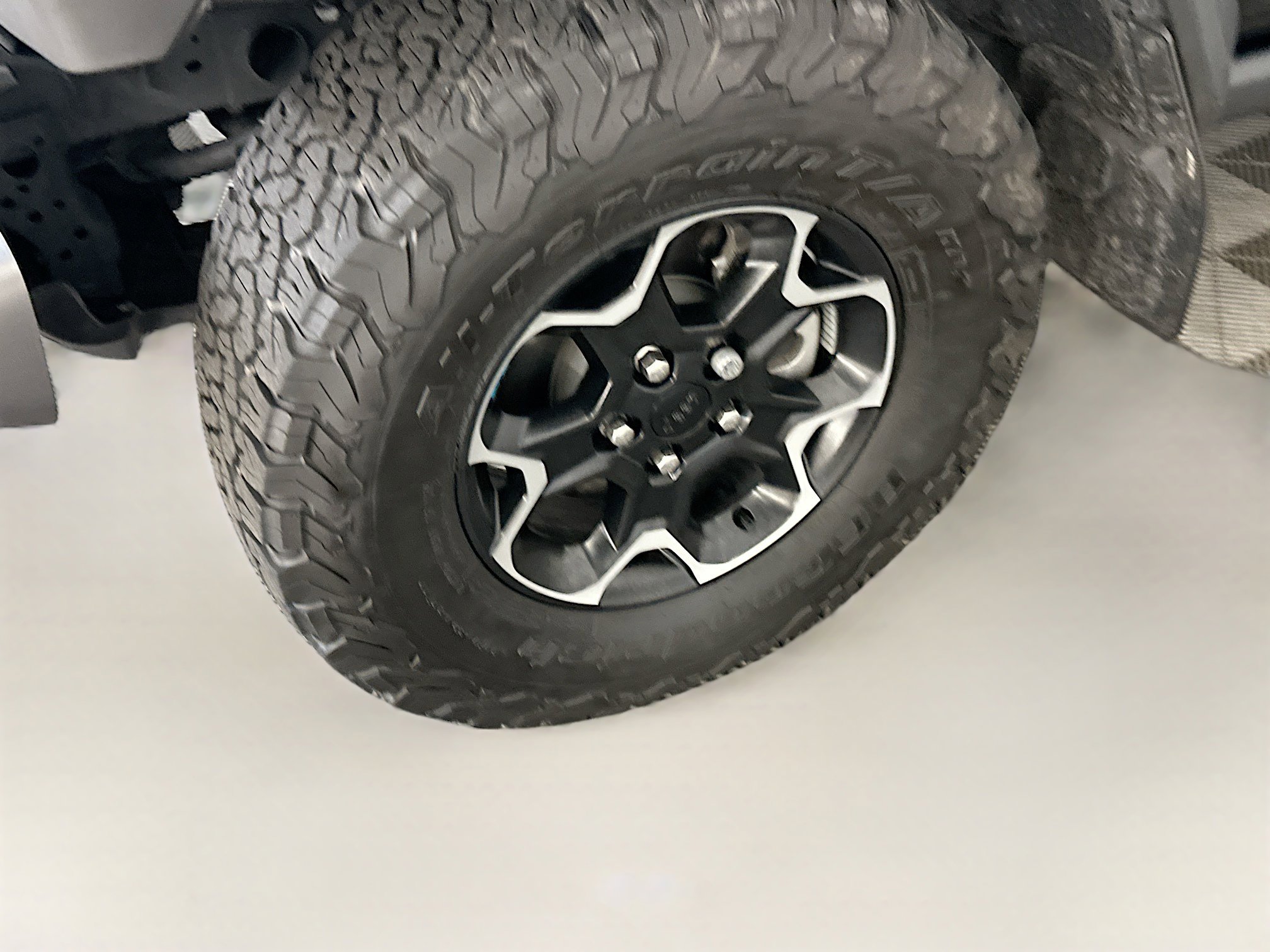 Used 2023 Jeep Wrangler Unlimited Rubicon 4xe w/ Cold Weather Group AWD/4WD image 11