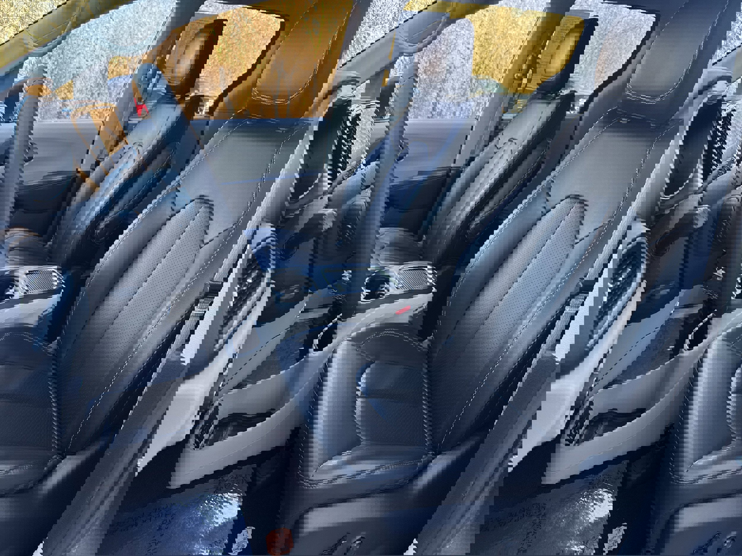 Used 2023 Chrysler Pacifica Touring-L image 5