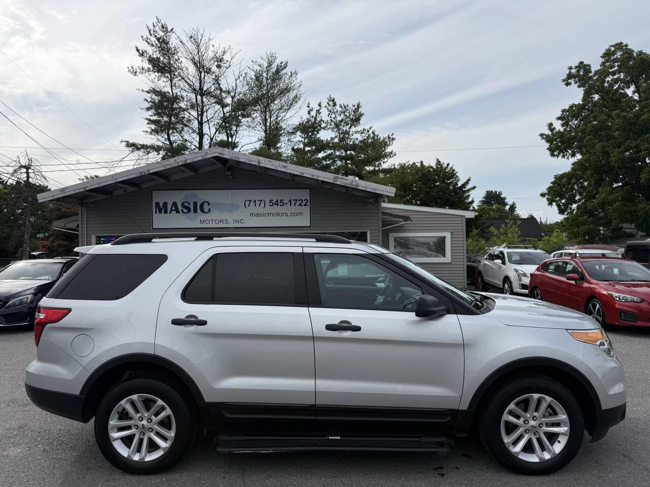 Used 2015 Ford Explorer 4WD image 3