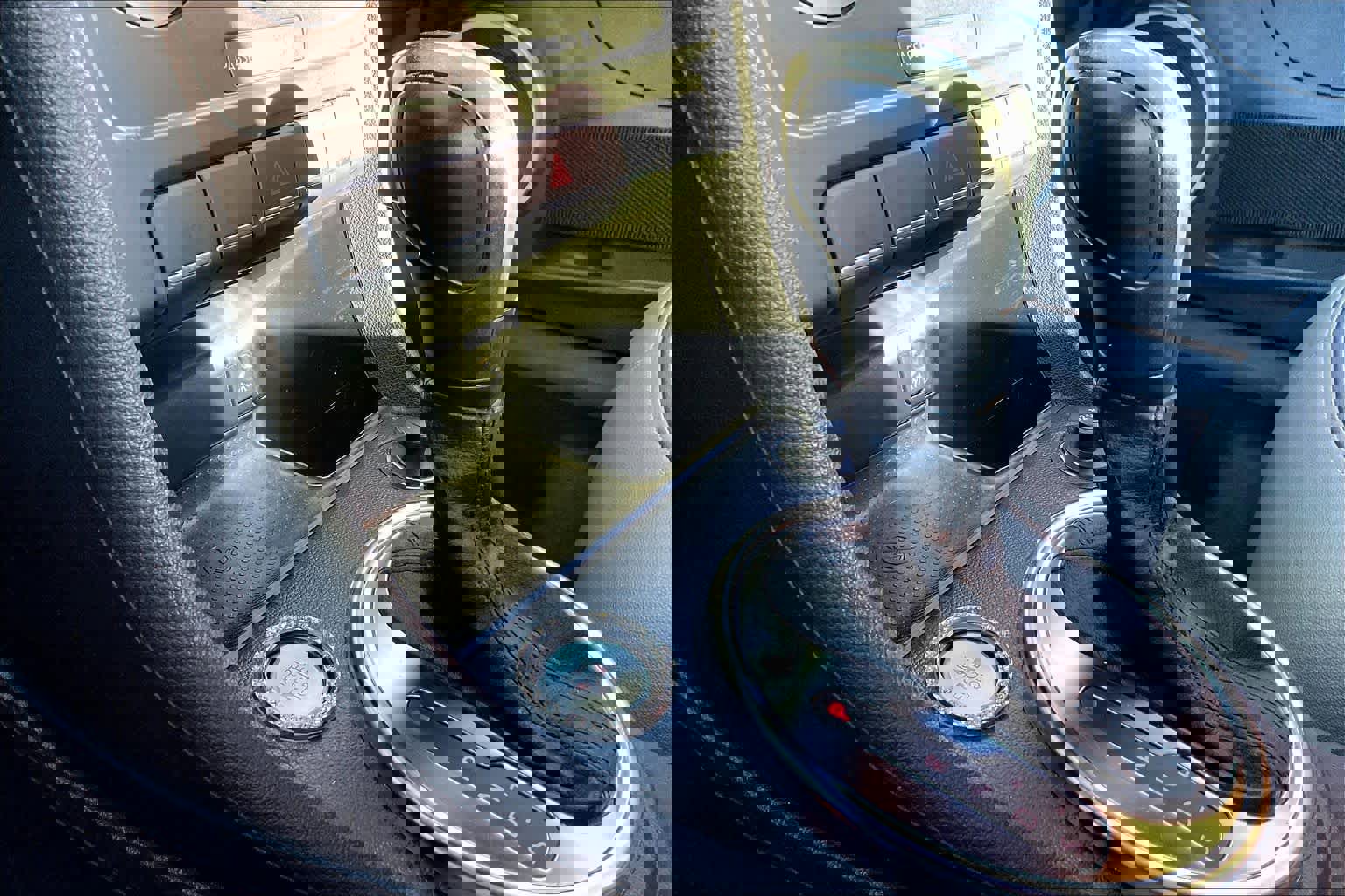 Used 2014 Volkswagen Beetle 2.5 image 35