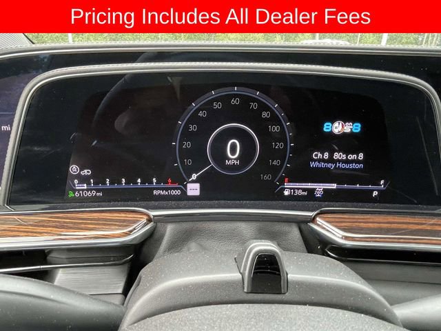Used 2022 Cadillac Escalade Premium Luxury w/ Performance Package AWD/4WD image 31