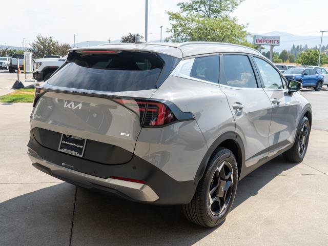 Certified 2026 Kia Sportage EX AWD/4WD image 7