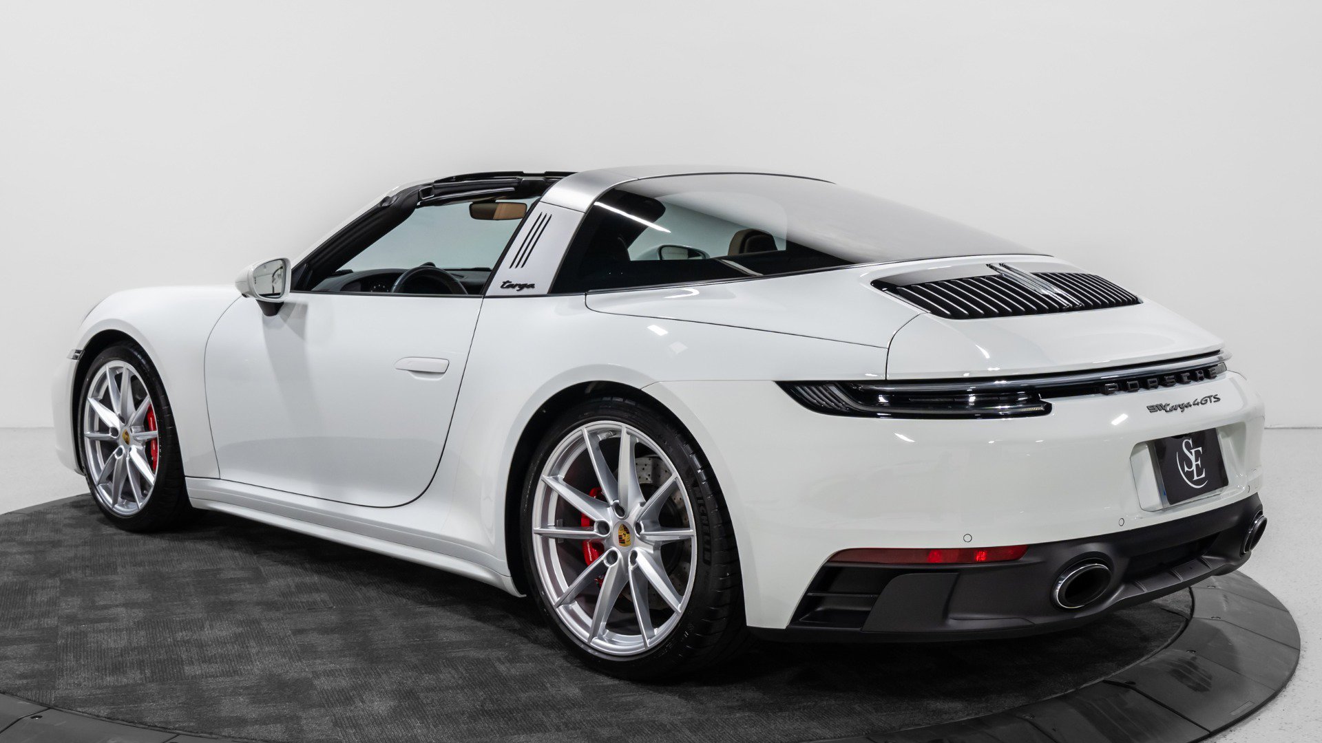 Used 2024 Porsche 911 Targa 4 GTS image 5