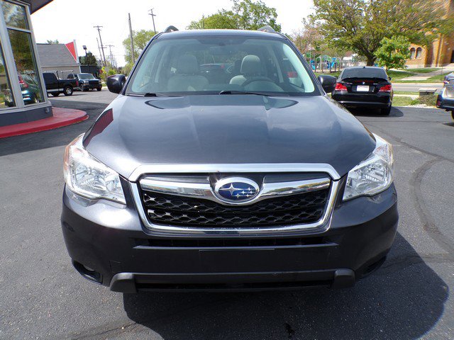 Used 2015 Subaru Forester 2.5i Limited AWD/4WD image 2