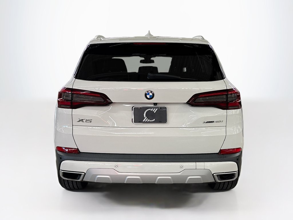 Used 2022 BMW X5 xDrive40i w/ Premium Package AWD/4WD image 4