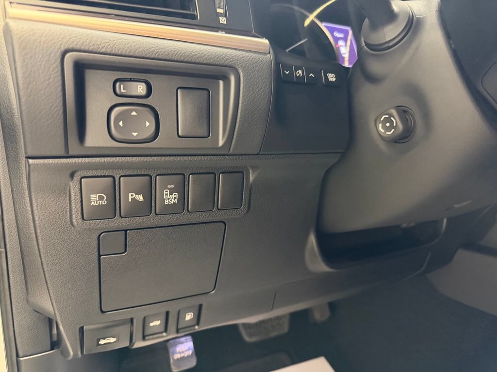 Used 2016 Lexus ES 350 w/ Luxury Package w/Wood Trim FWD image 20