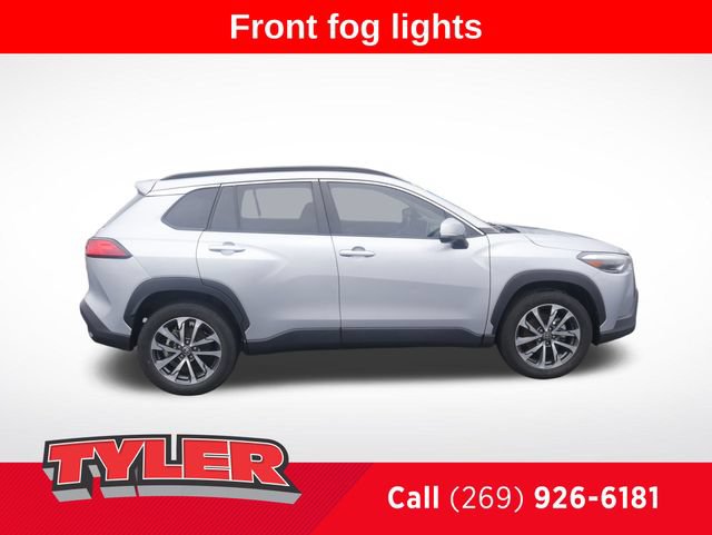 Used 2023 Toyota Corolla Cross XLE FWD image 9