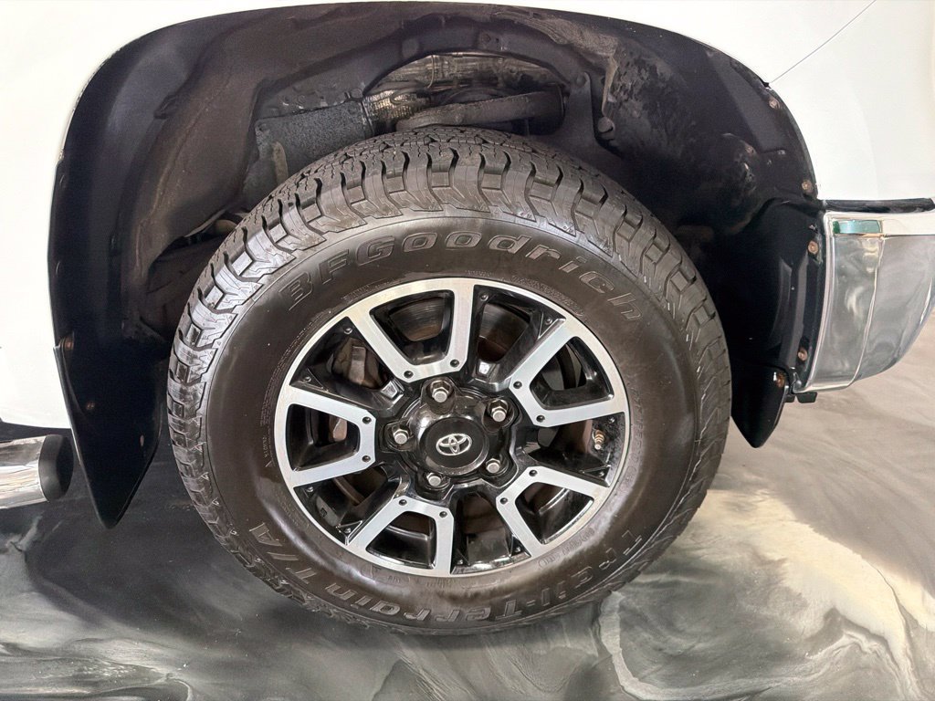 Used 2020 Toyota Tundra SR5 AWD/4WD image 25