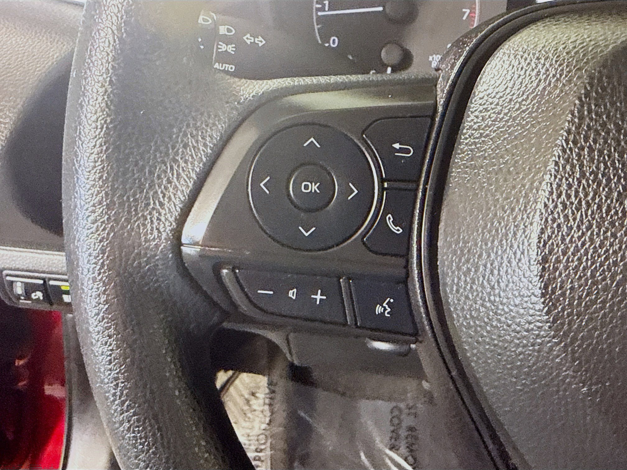 Used 2024 Toyota Corolla LE image 14