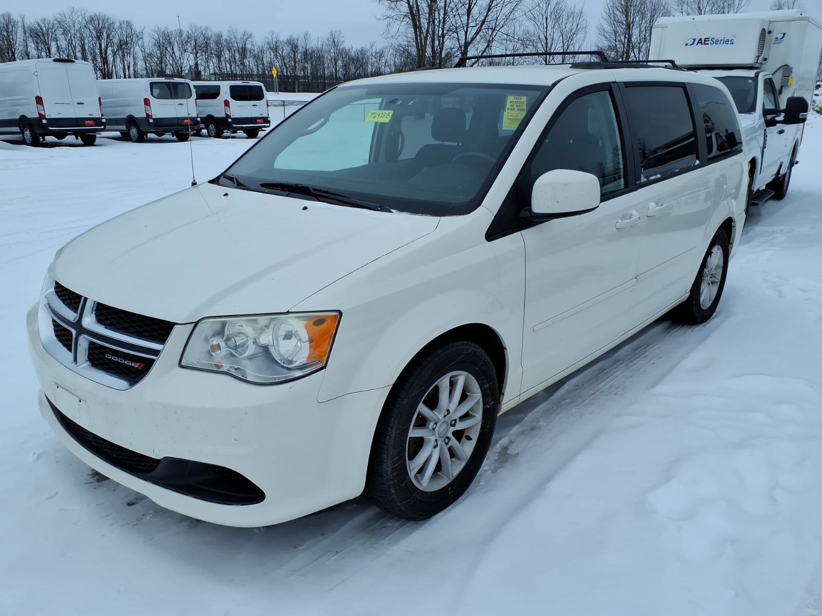 Used 2013 Dodge Grand Caravan SXT w/ Rear Park Assist Pkg image 2