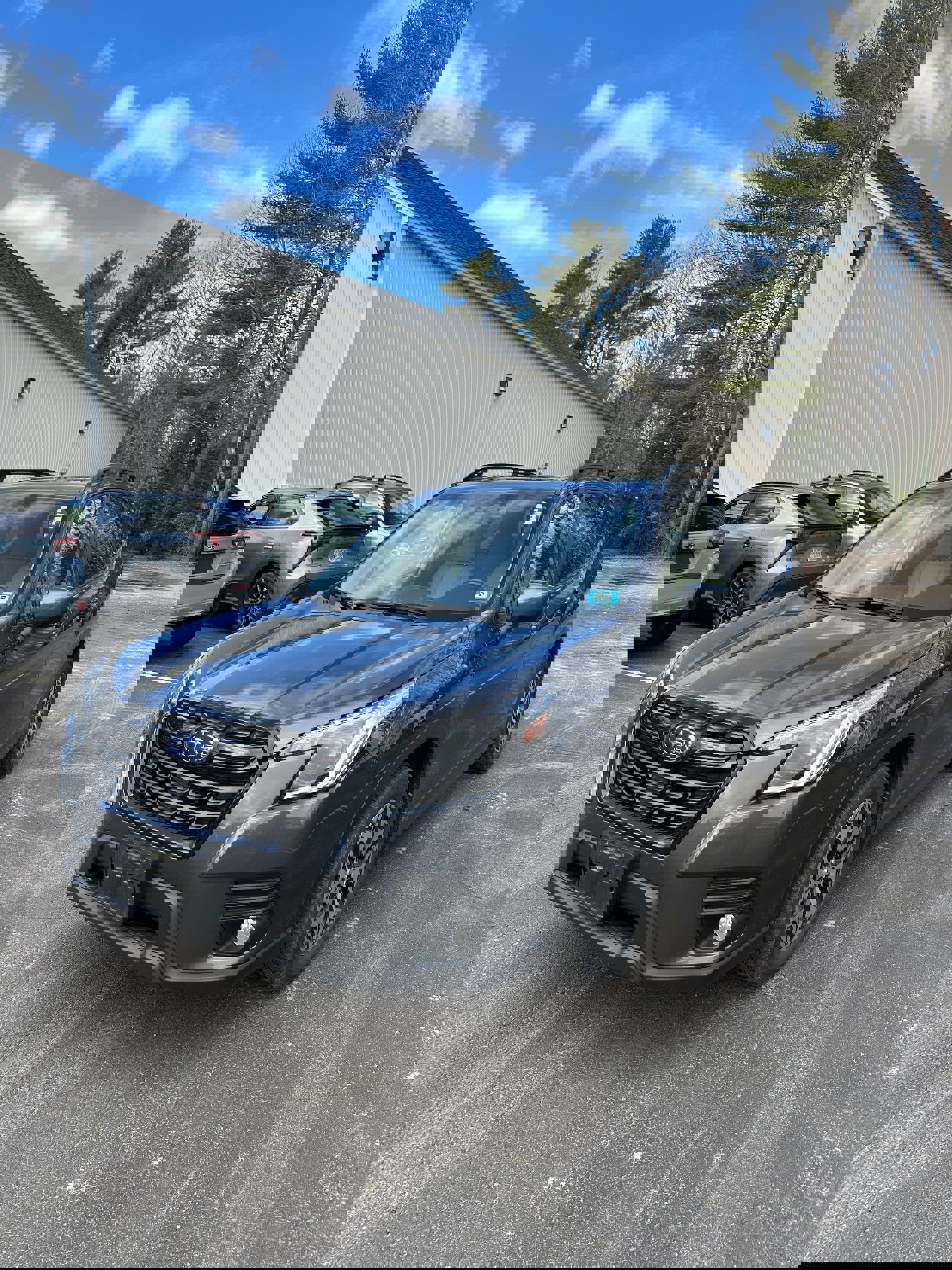 Used 2023 Subaru Forester Premium image 1