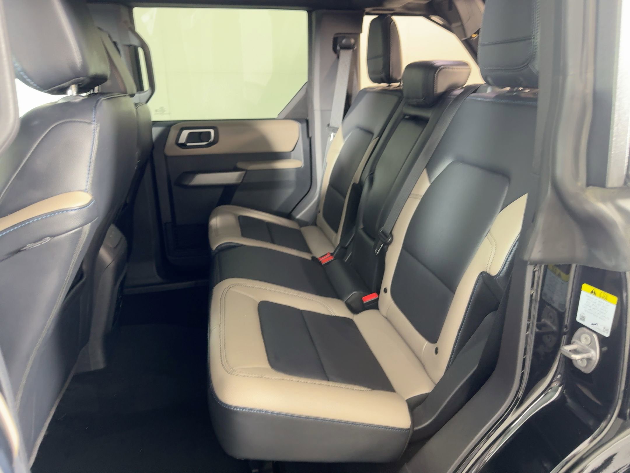 Used 2022 Ford Bronco Wildtrak image 15