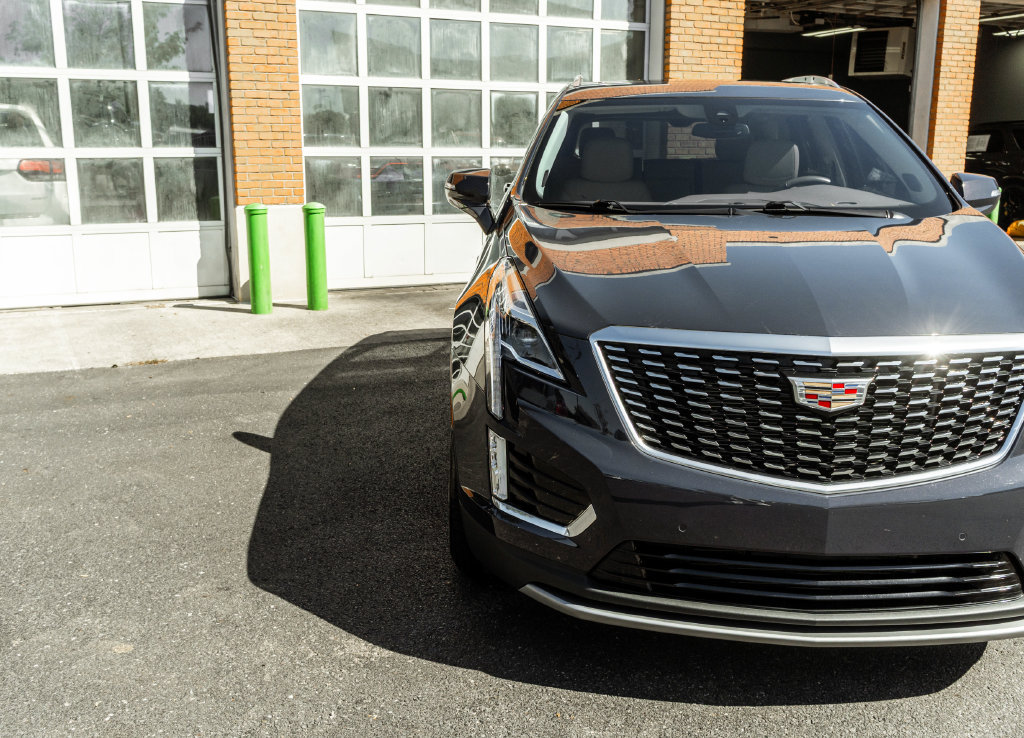 Used 2024 Cadillac XT5 Premium Luxury w/ LPO, Floor Liner Package AWD/4WD image 36