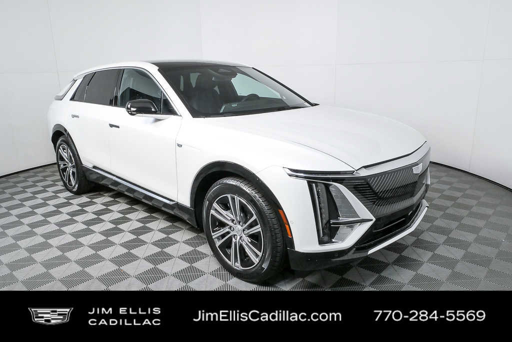Used 2025 Cadillac Lyriq Luxury w/ LPO, Floor Liner Package AWD/4WD video 1