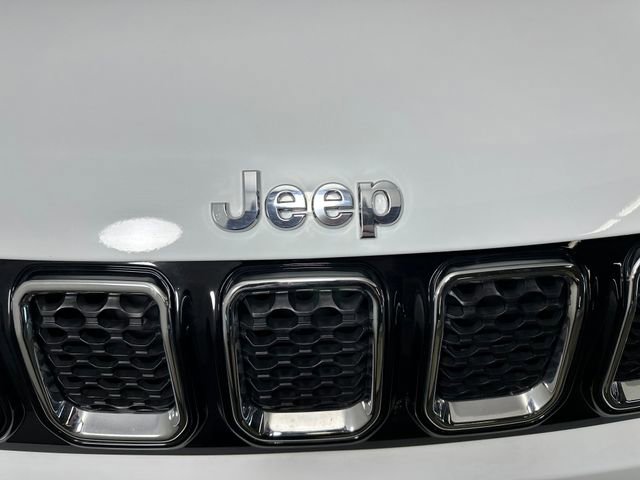 Used 2024 Jeep Compass Limited image 9