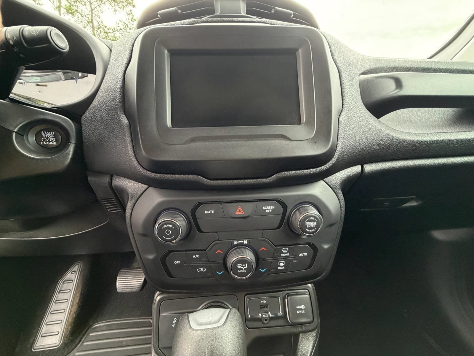 Used 2020 Jeep Renegade Trailhawk w/ Cold Weather Group AWD/4WD image 16