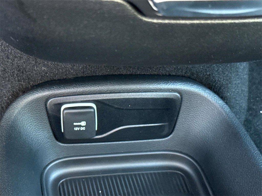 New 2026 Chrysler Voyager LX image 27