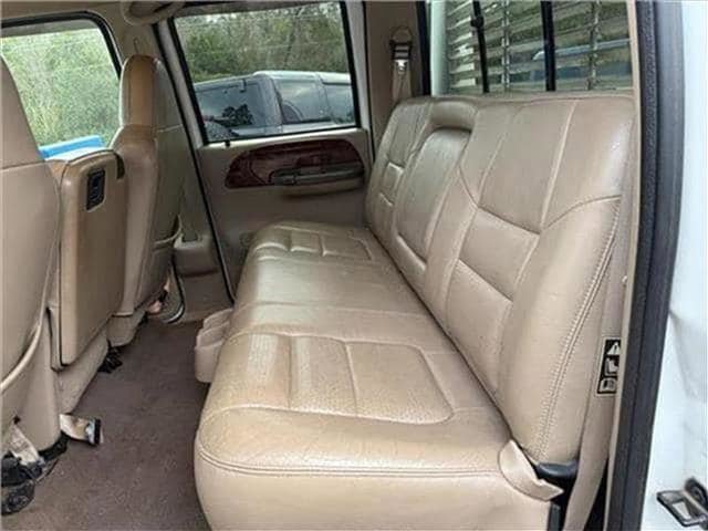 Used 2001 Ford F550 2WD Crew Cab Super Duty image 44