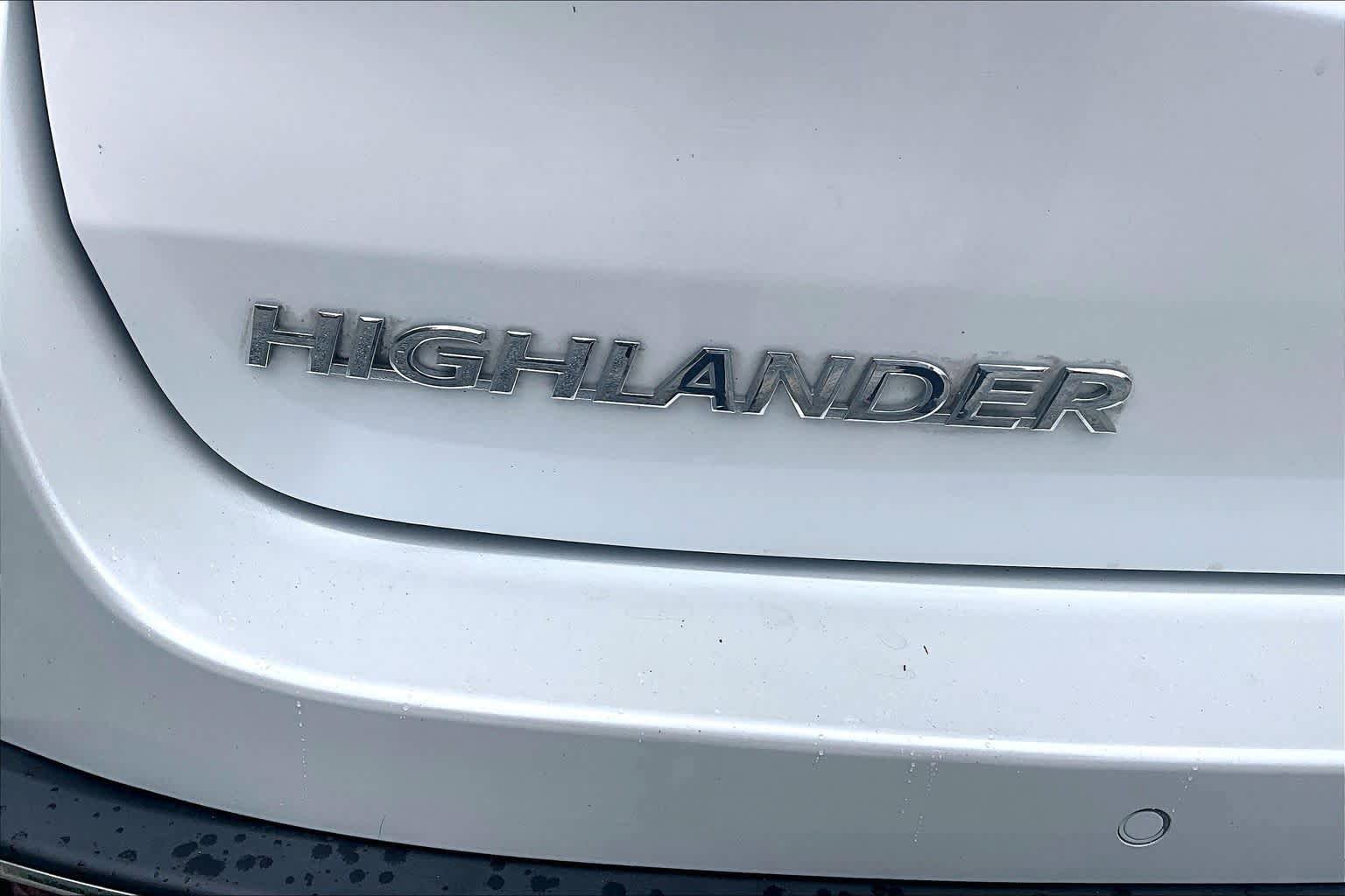 Used 2017 Toyota Highlander Limited Platinum AWD/4WD image 10