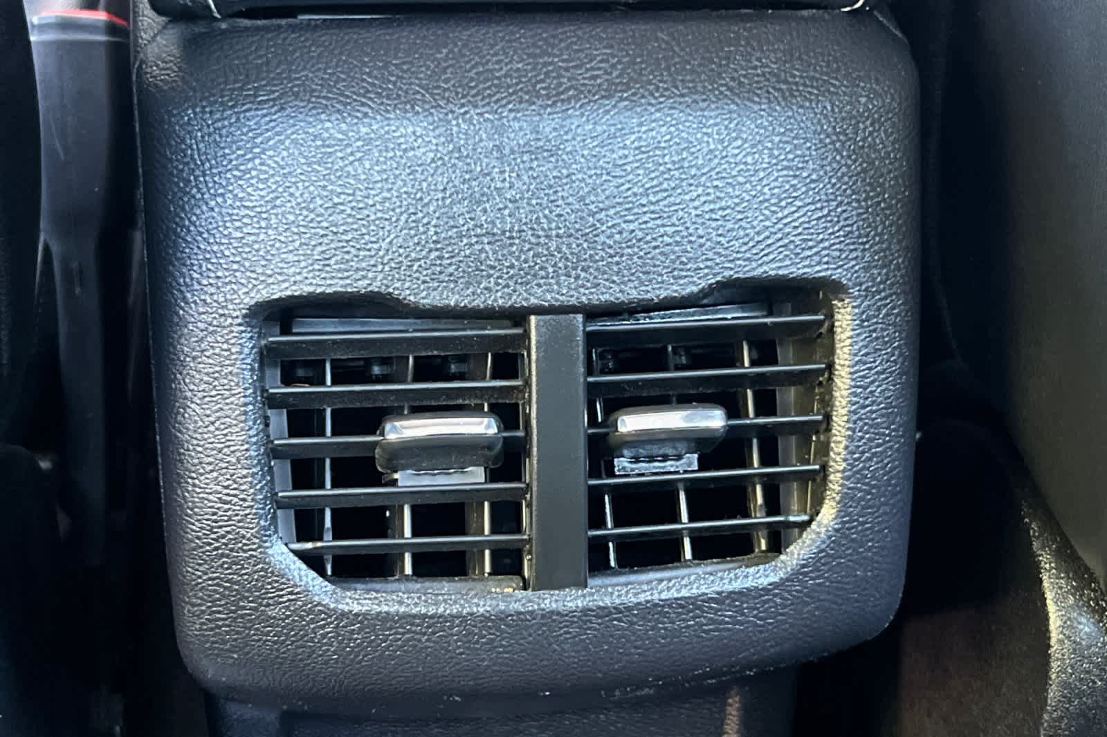 Used 2019 Ford Fusion Energi Titanium FWD image 14
