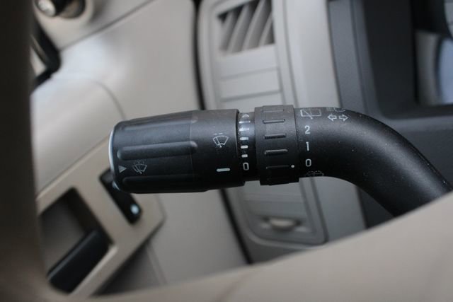 Used 2010 Ford Escape XLS AWD/4WD image 12