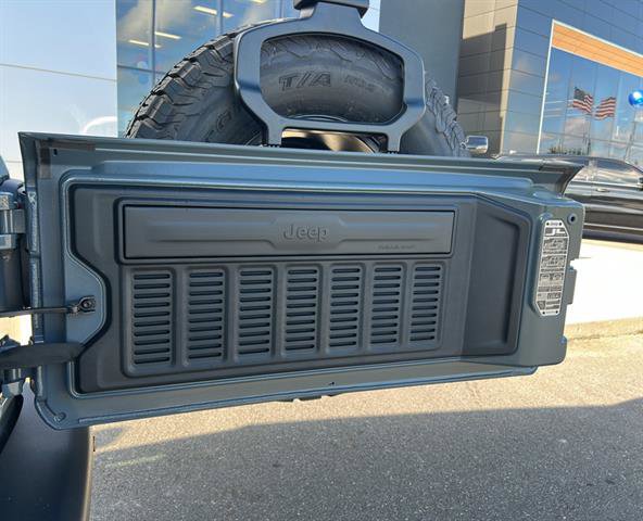 New 2025 Jeep Wrangler Unlimited Rubicon image 8