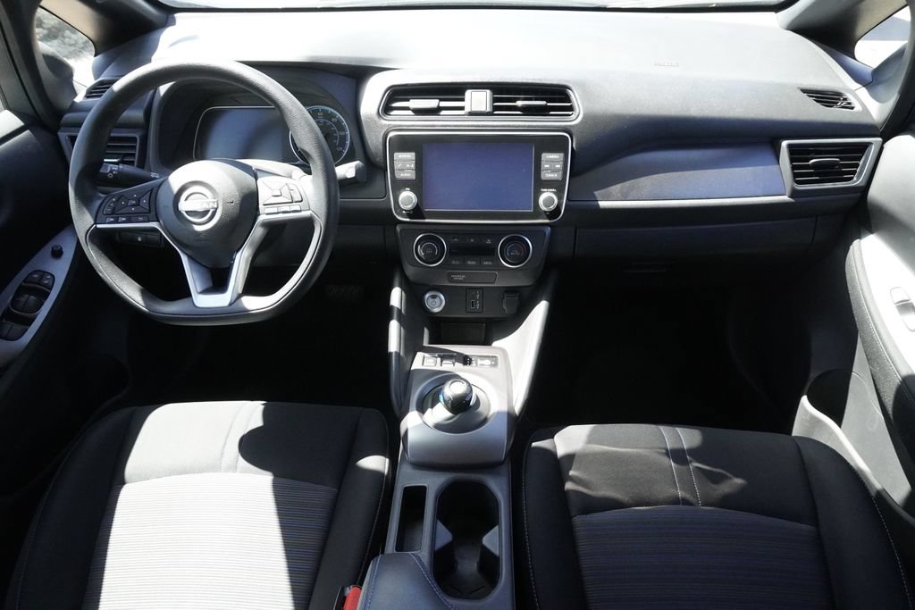 Used 2025 Nissan Leaf S FWD image 9