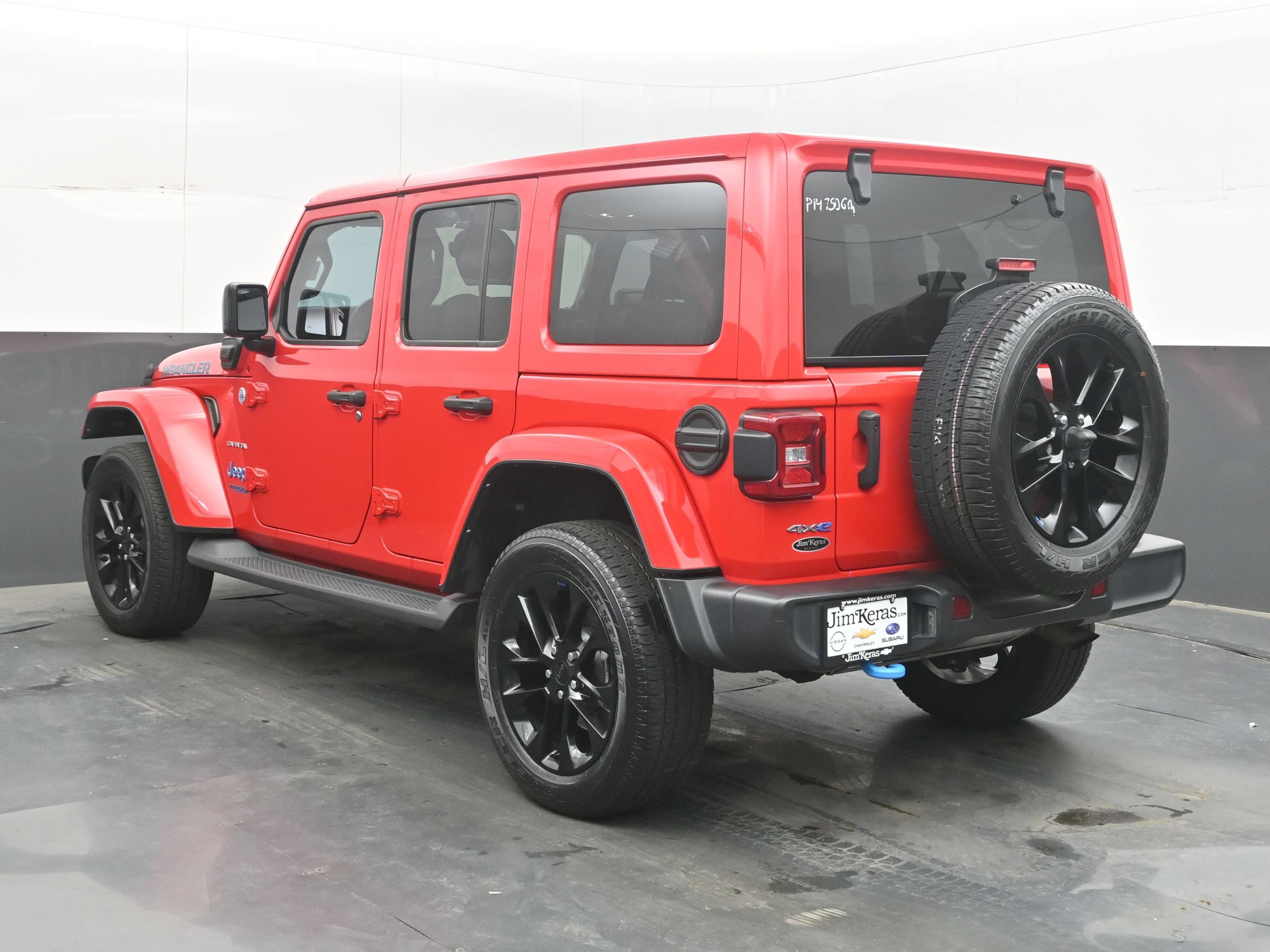 Used 2022 Jeep Wrangler Unlimited Sahara w/ Cold Weather Group AWD/4WD image 8