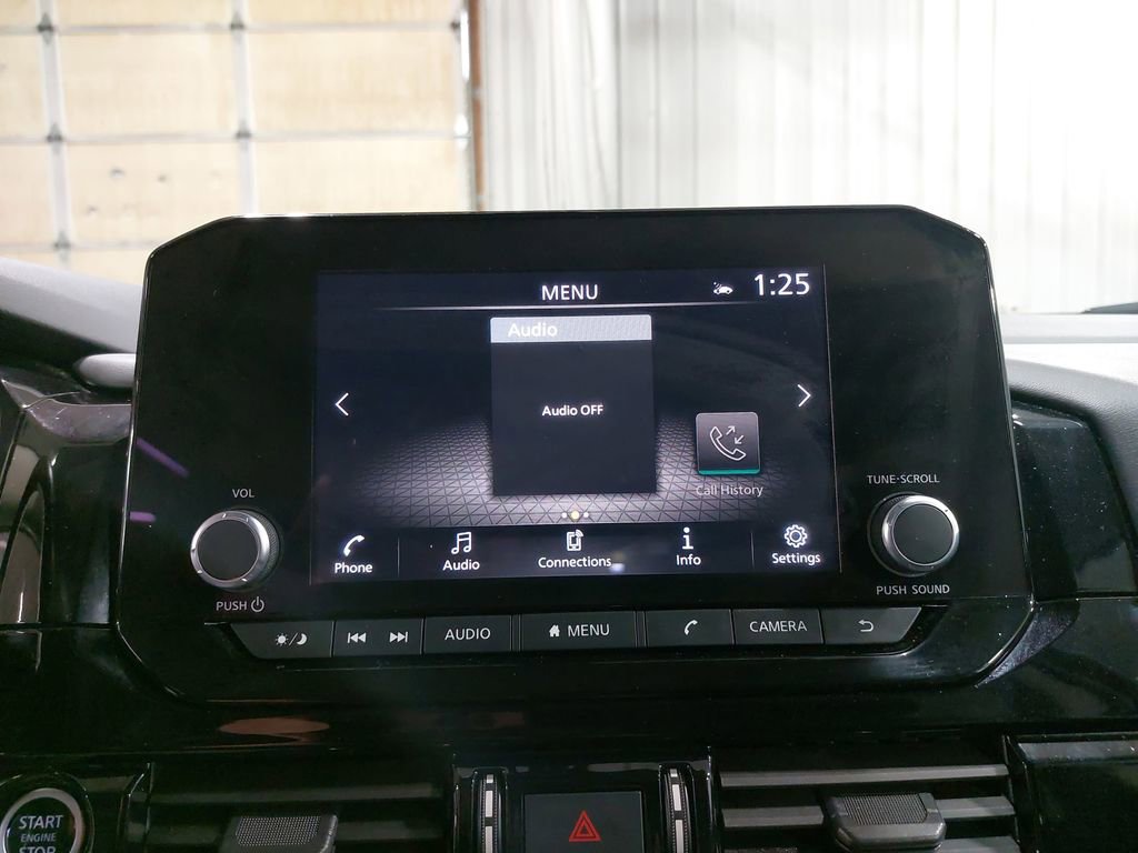 Used 2023 Nissan Pathfinder SV image 23