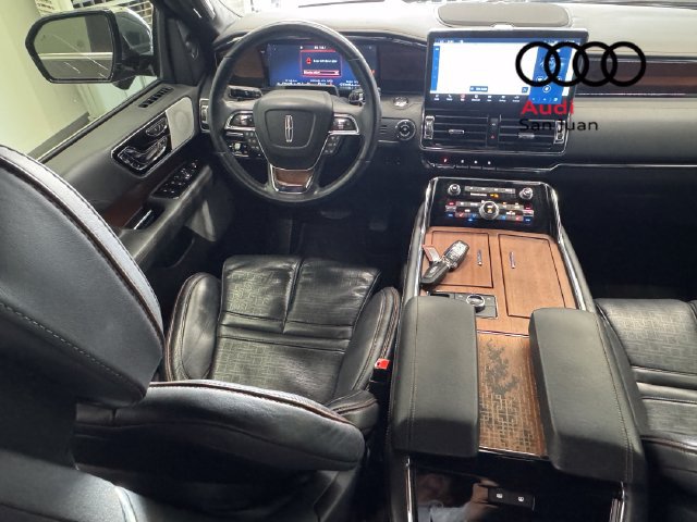 Used 2024 Lincoln Navigator L Black Label AWD/4WD image 31