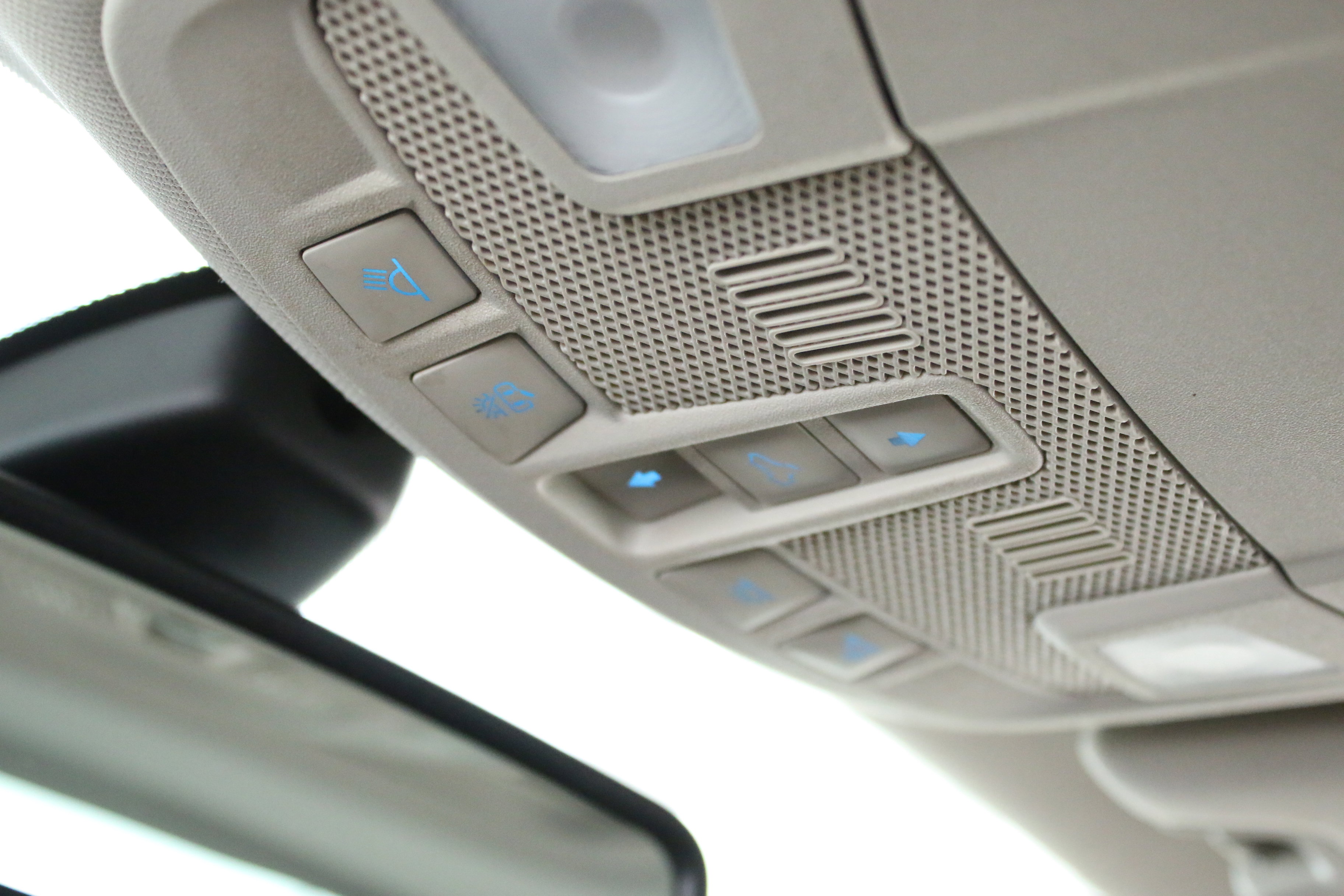 Used 2020 Ford Fusion SE image 21