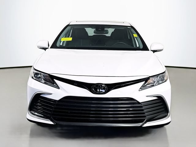 Used 2024 Toyota Camry LE w/ Convenience Package FWD image 11