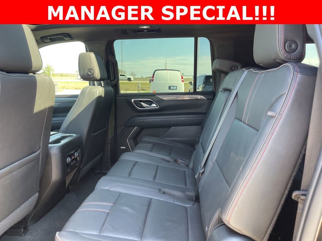 Used 2022 Chevrolet Suburban RST AWD/4WD image 15