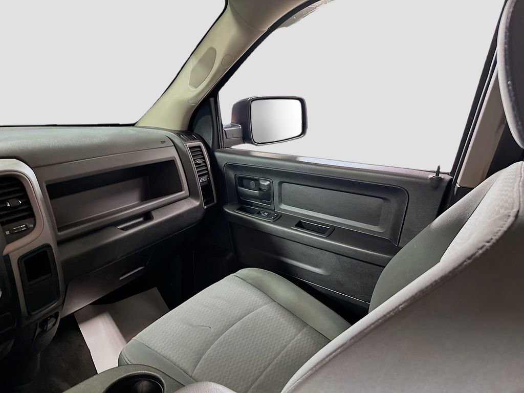 Used 2017 RAM 1500 Express w/ Black Ram 1500 Express Group AWD/4WD image 21
