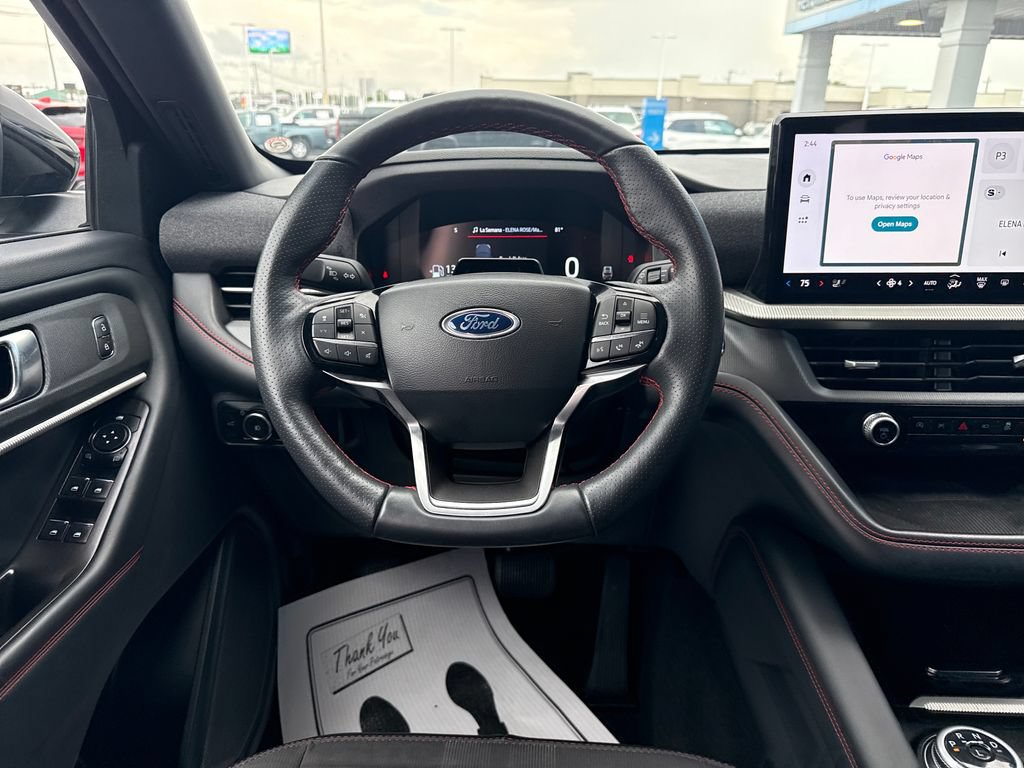 Used 2025 Ford Explorer ST-Line w/ ST-Line Street Pack AWD/4WD image 16