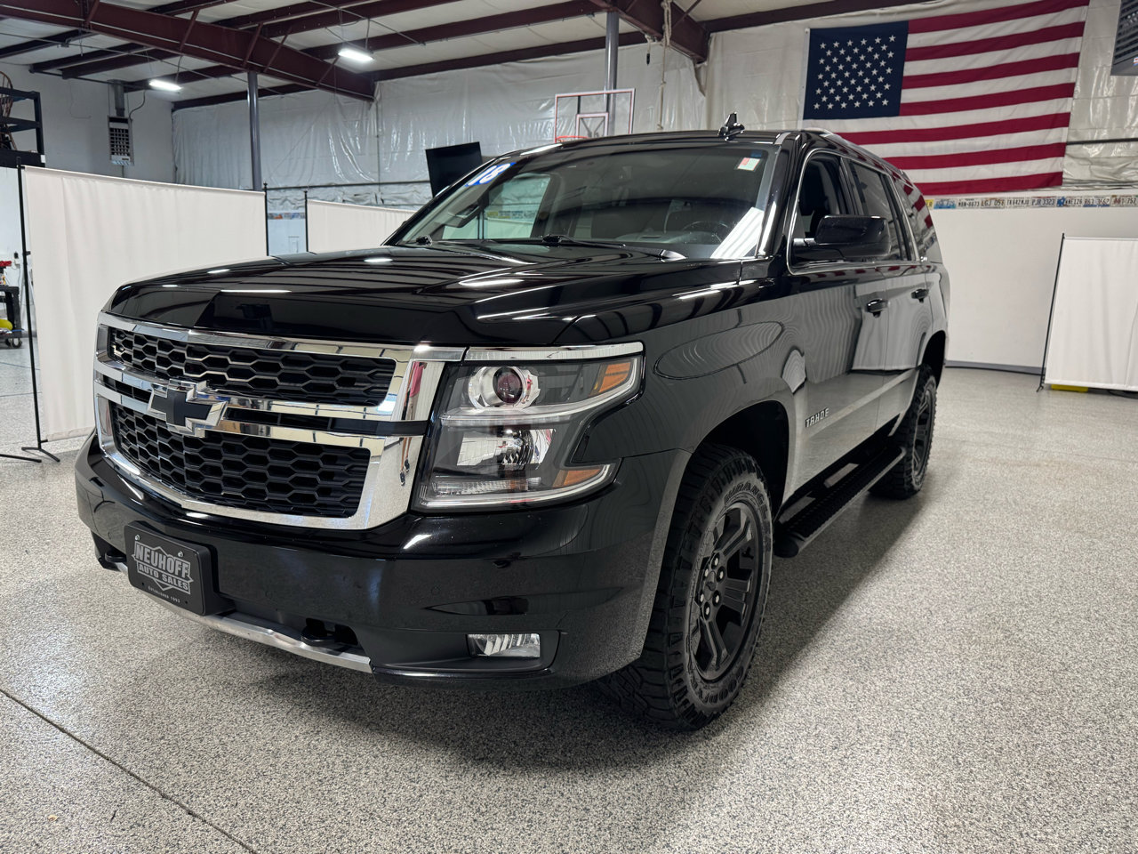 Used 2018 Chevrolet Tahoe LT w/ Luxury Package image 4