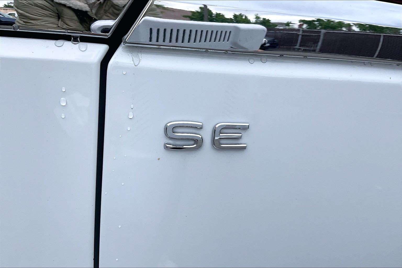 Certified 2022 Volkswagen Atlas SE FWD image 7