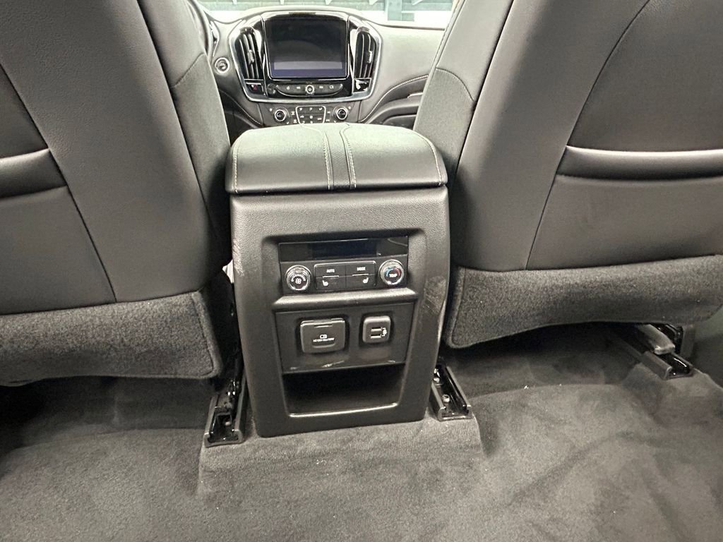 Used 2023 Chevrolet Traverse Premier w/ Redline Edition image 45