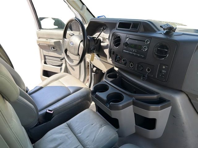 Used 2009 Ford E-350 and Econoline 350 Super Duty image 16