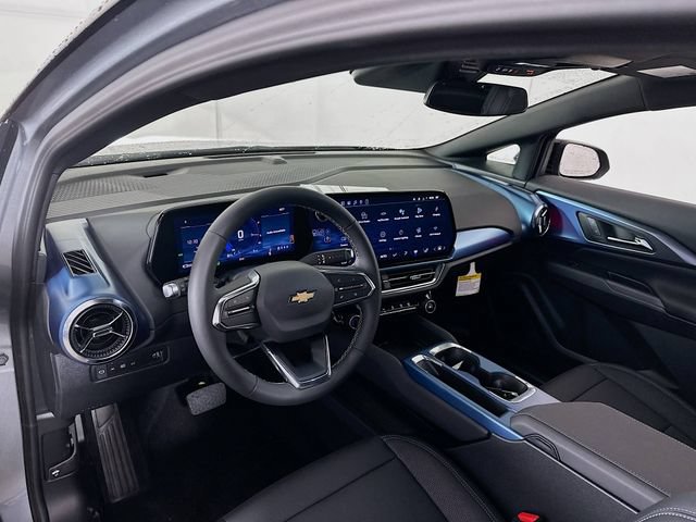 New 2026 Chevrolet Equinox EV LT AWD/4WD image 11