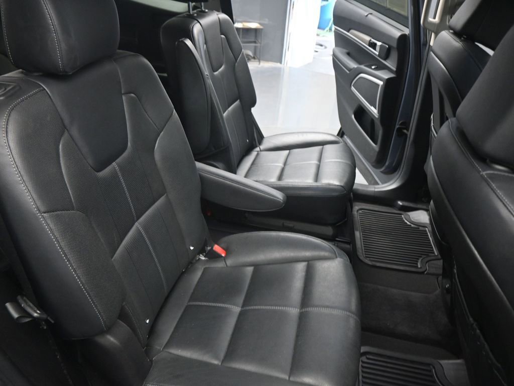 Used 2022 Kia Telluride EX w/ EX Premium Package image 20