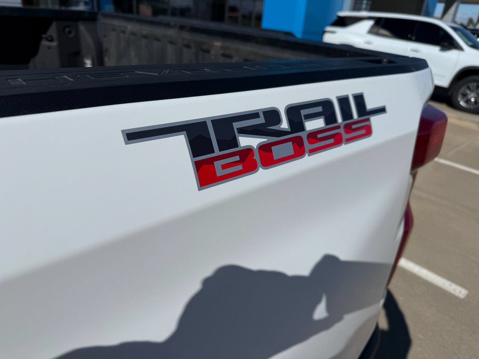 Used 2024 Chevrolet Silverado 1500 LT Trail Boss w/ LT Trail Boss Premium Package AWD/4WD image 4