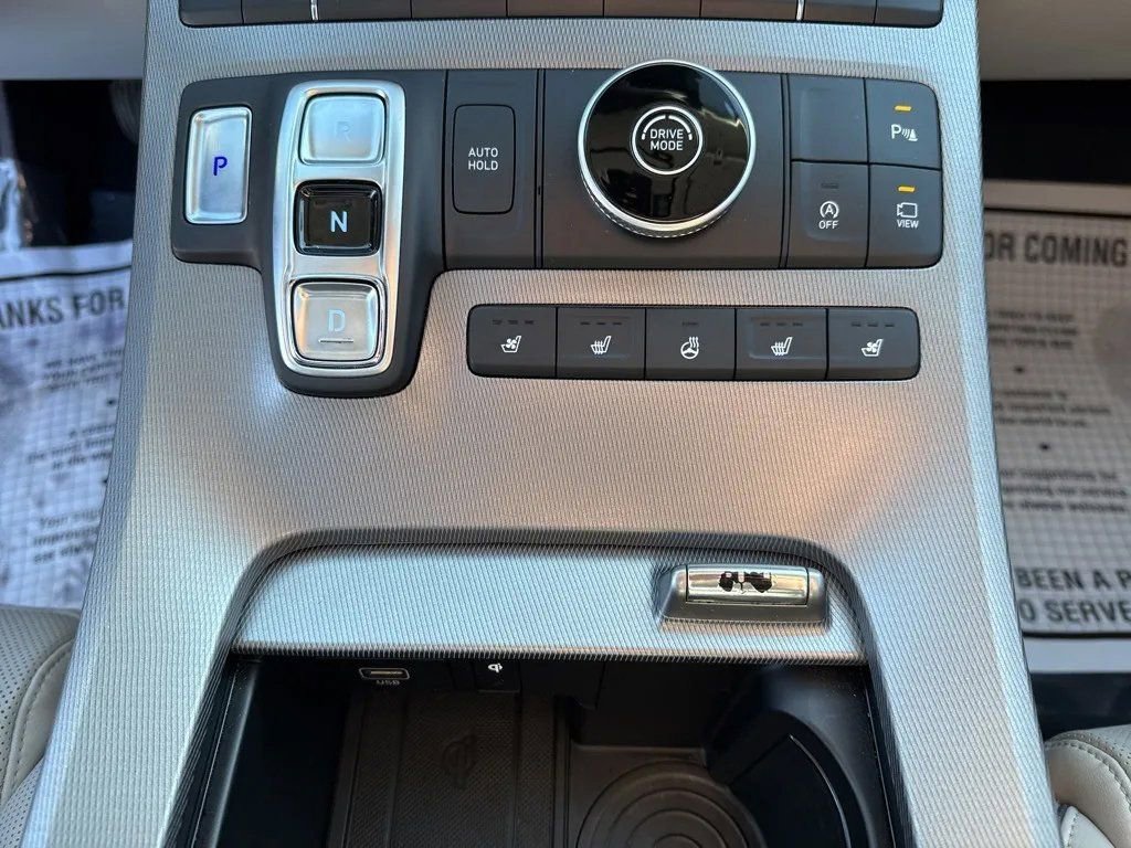 Used 2021 Hyundai Palisade Limited FWD image 25