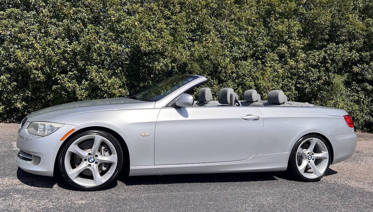 Used 2011 BMW 335i Convertible RWD image 6