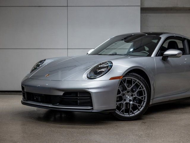 Certified 2025 Porsche 911 Carrera image 15
