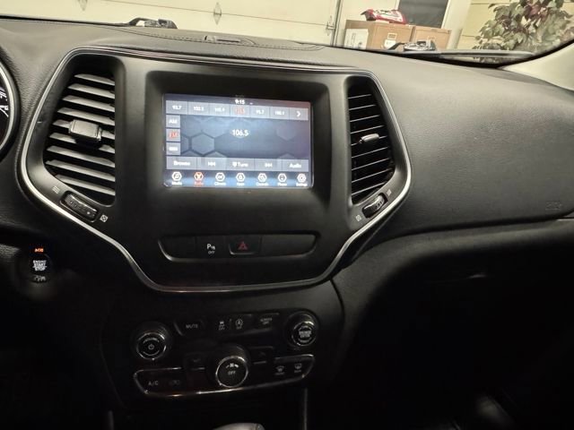 Used 2020 Jeep Cherokee Latitude Plus w/ Cold Weather Group image 53