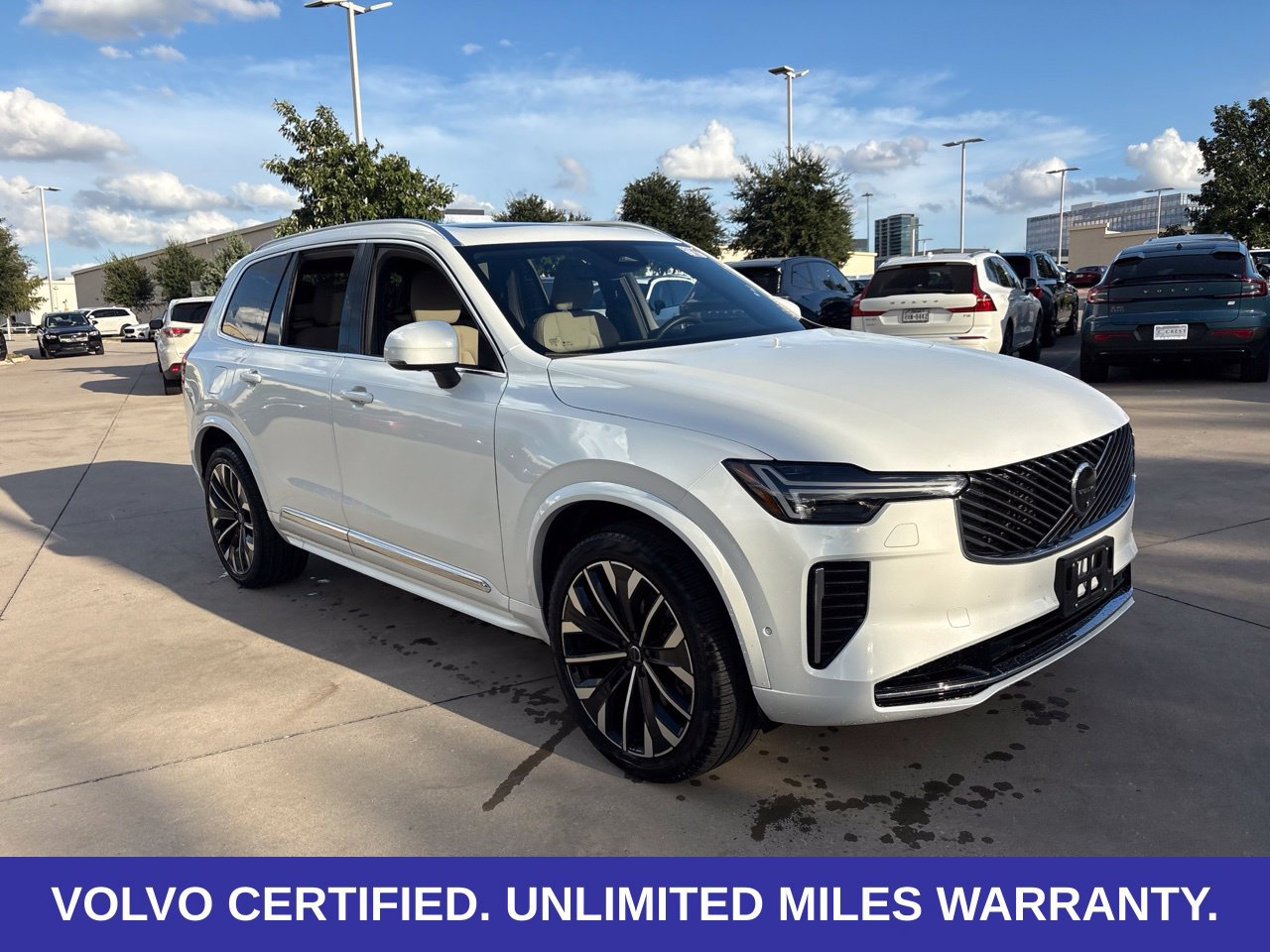 Certified 2026 Volvo XC90 B6 Plus AWD/4WD image 4
