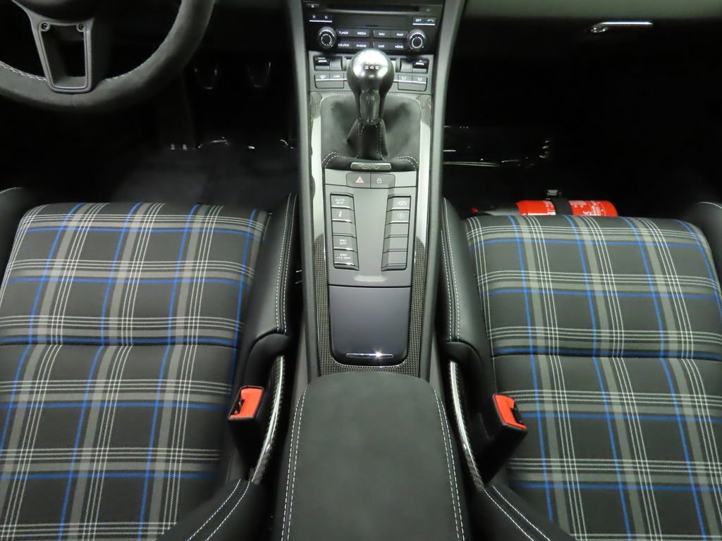 Used 2020 Porsche 718 Cayman GT4 image 16